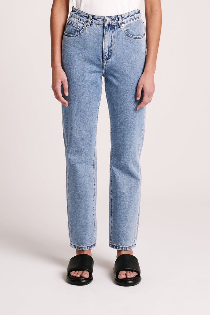 Organic Straight Leg Jean | Washed Blue