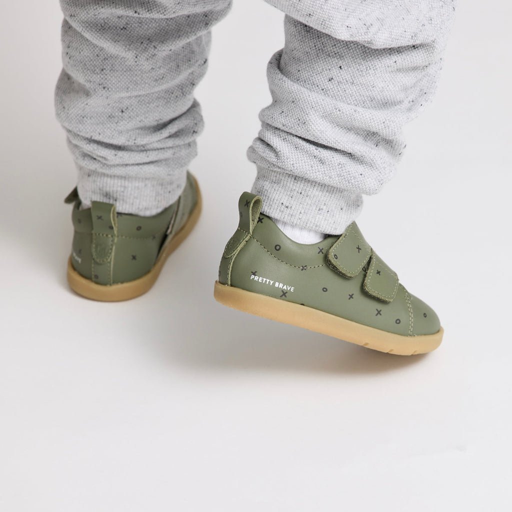 Brooklyn First Walker - Khaki XO