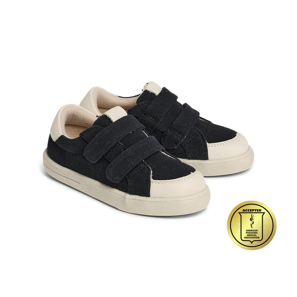 Otto Trainer | Black