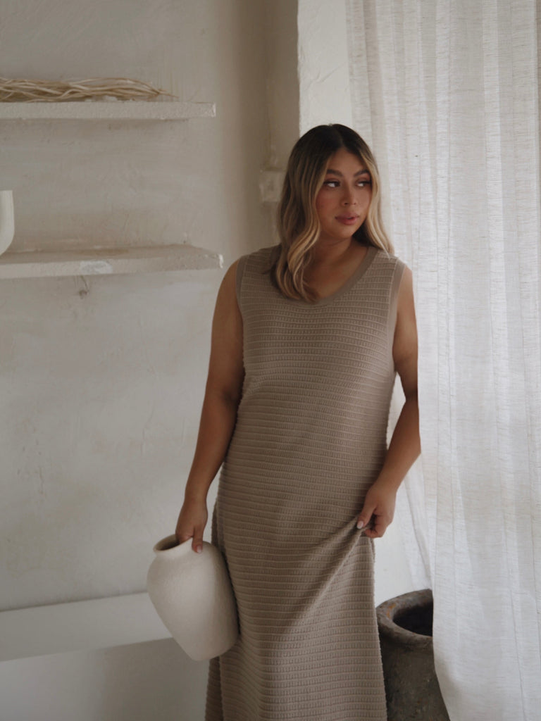 WOMEN'S KNIT DRESS | MILO