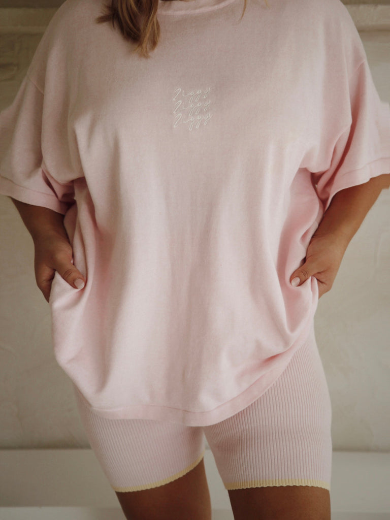 WOMEN'S SIGNATURE TEE | FREYA