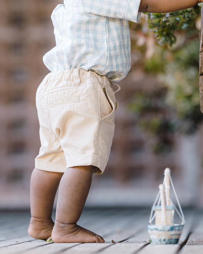 BEIGE POCKET SHORTS