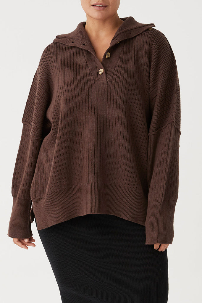 Margo Button Sweater / Chocolate